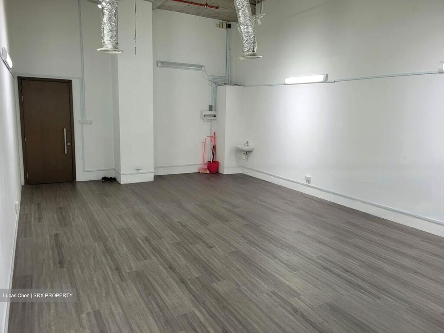 Parc Esta (D14), Office #485978641